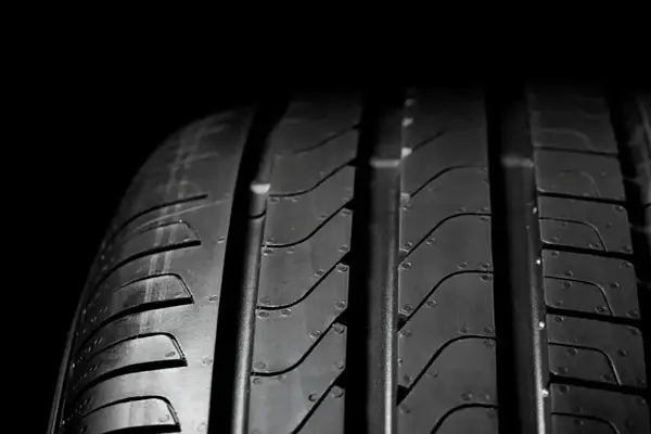 check-tyre-tread